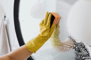 cleaning mirror